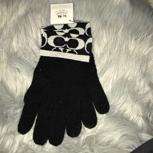 Coach gloves